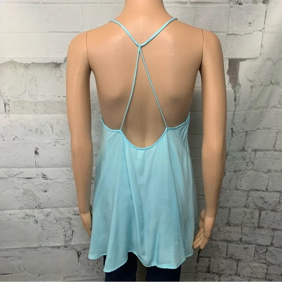 Free with purchase - Picture 2 of 4